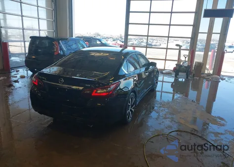 2017 Nissan Altima 2.5 Sr z USA, uszkodzony, nr VIN 1N4AL3AP4HC491228